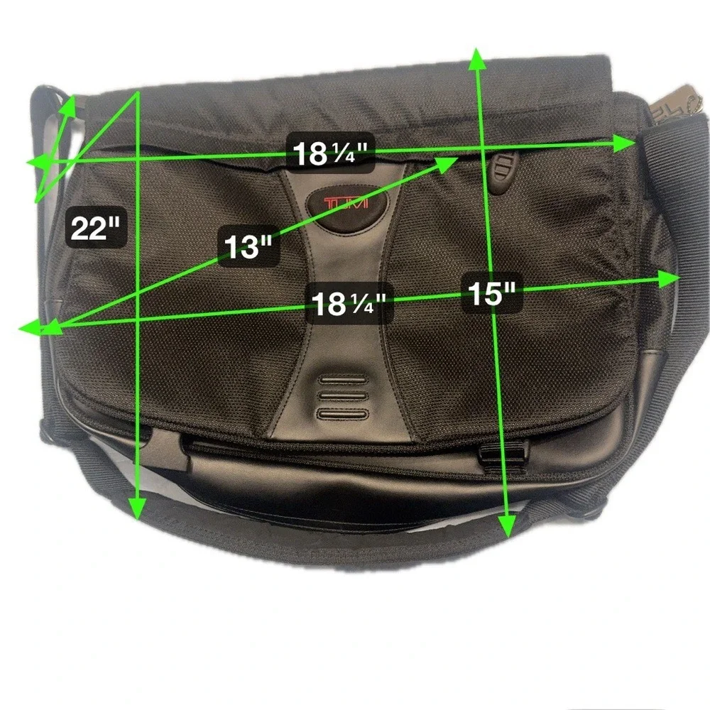 Tumi Black Messenger Bag‎ Briefcaae